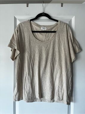 MATE the Label Light Beige Scoop Neck Short Sleeve Tee